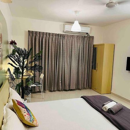 Sage : Private Studio Room In Koregaon Park Pune Eksteriør billede