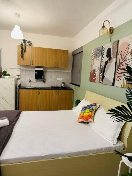 Sage : Private Studio Room In Koregaon Park Pune Eksteriør billede
