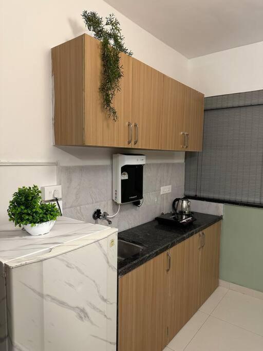 Sage : Private Studio Room In Koregaon Park Pune Eksteriør billede